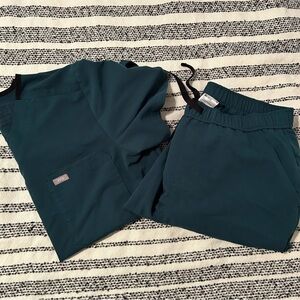 Figs Navy Green Scrub Set